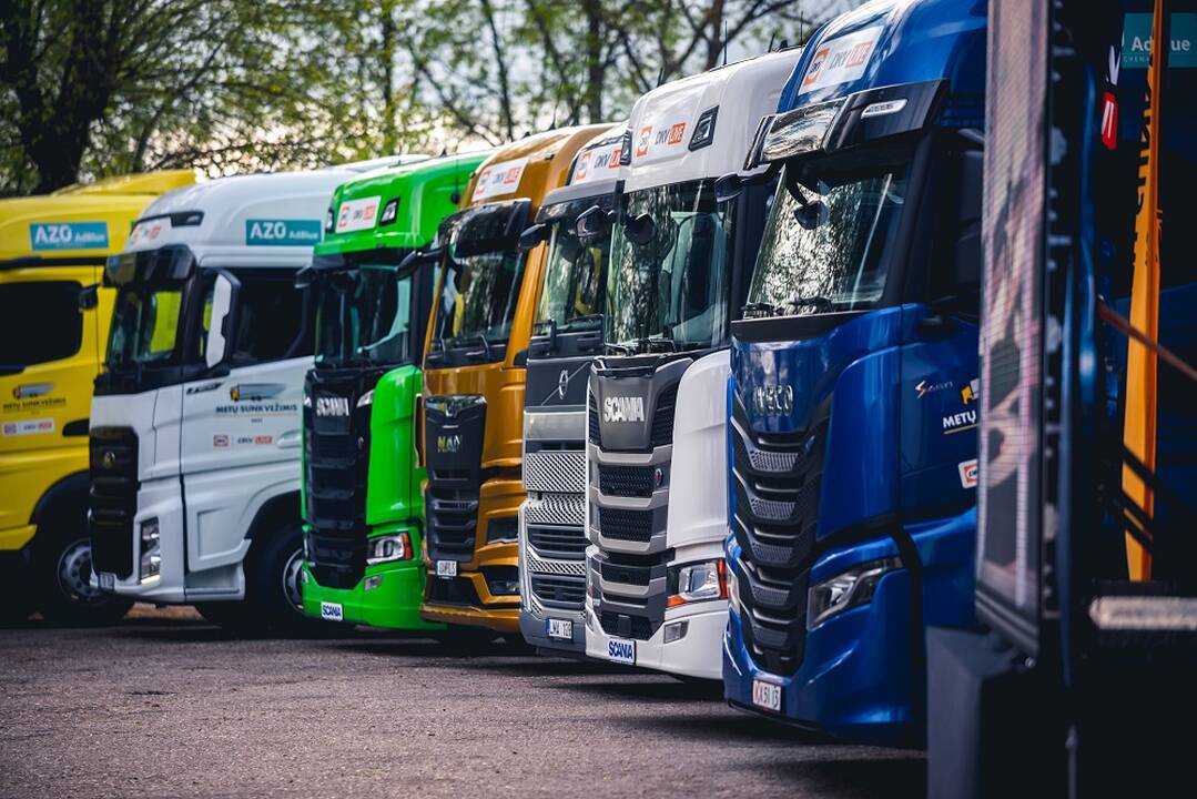 Dalyviai: po du modelius į konkursą užregistravo „Scania“ ir „Volvo Trucks“ gamintojai.