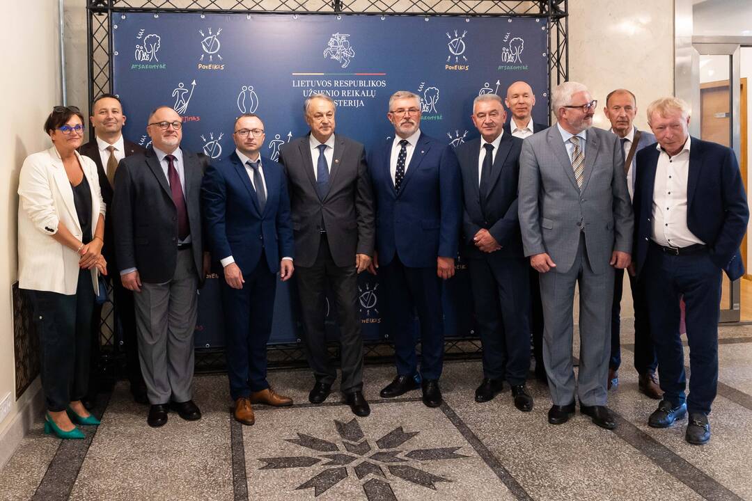 „Kyiv klubo“ partnerių rūmų susitikimas LR užsienio reikalų ministerijoje Vilniuje.