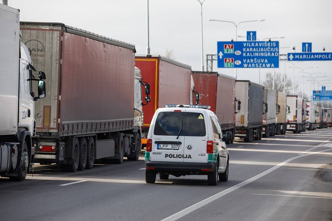 Lietuvos–Baltarusijos pasienyje automobilių srautai išlieka padidėję