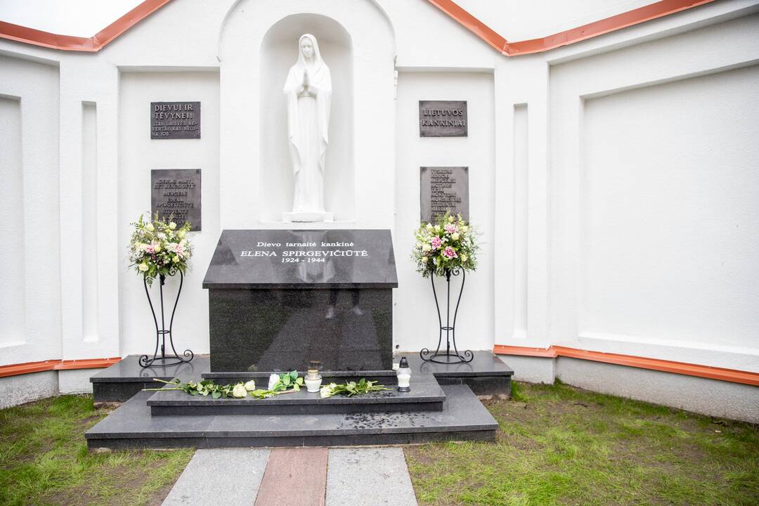 Dievo tarnaitės E. Spirgevičiūtės palaikų perlaidojimas