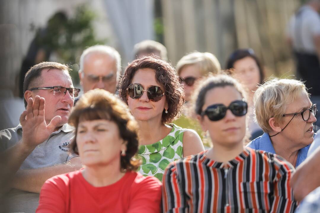 Pažaislio liepų alėjos vakaras su Inga Valinskiene