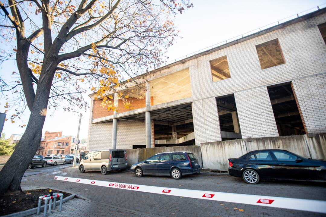 Nebaigtas statyti turgus Šiaulių gatvėje