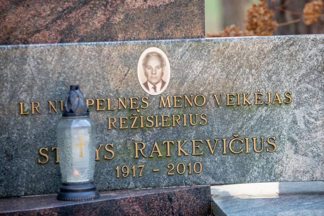 Lapkričio 1-oji Petrašiūnų panteone