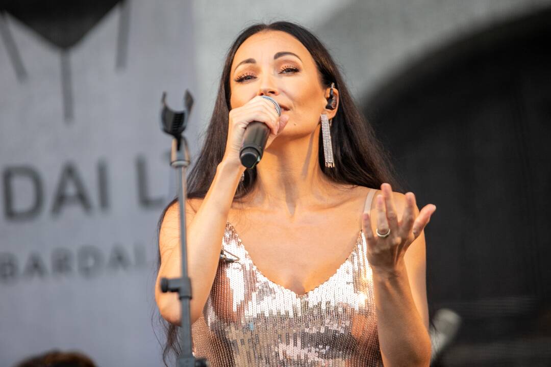 Pažaislio Liepų alėjos vakaras su „Biplan“ ir Karina Krysko