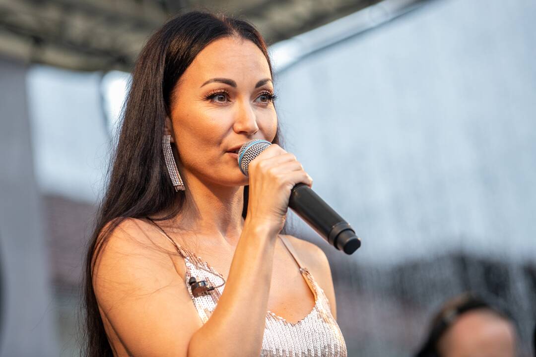 Pažaislio Liepų alėjos vakaras su „Biplan“ ir Karina Krysko