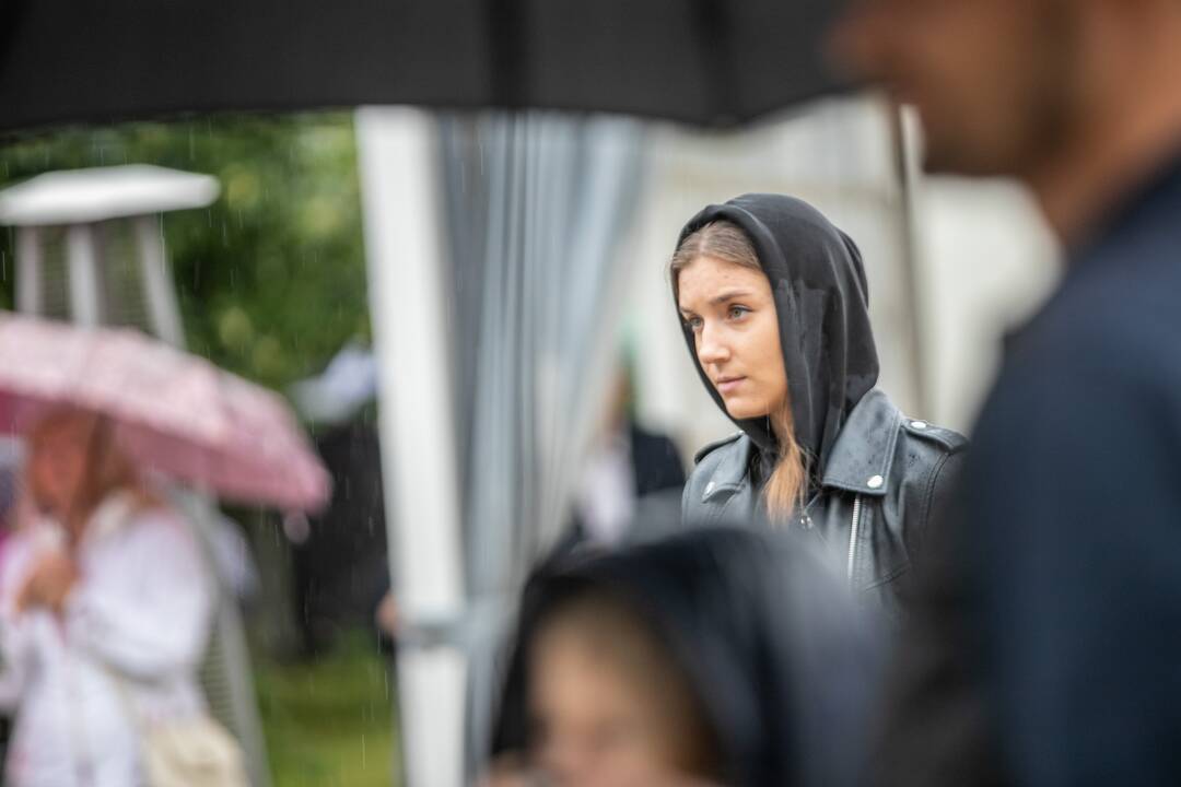 Pažaislio Liepų alėjos vakaras su „Biplan“ ir Karina Krysko