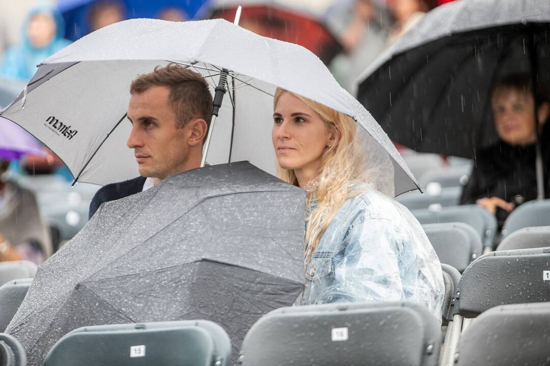 Pažaislio Liepų alėjos vakaras su „Biplan“ ir Karina Krysko