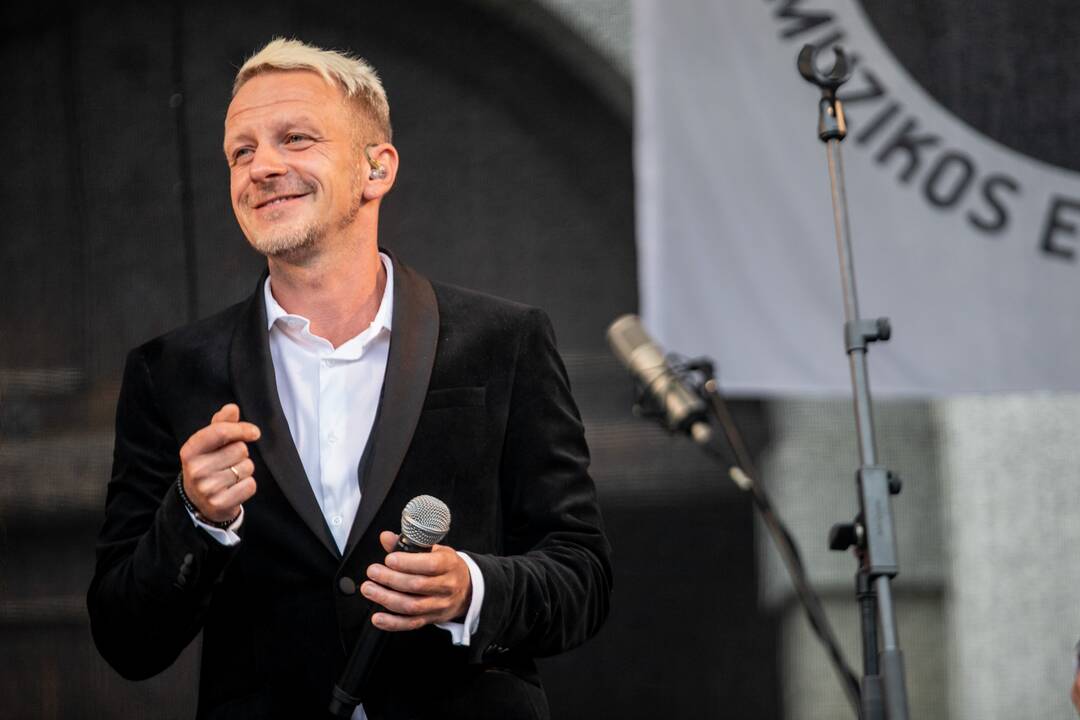 Pažaislio Liepų alėjos vakaras su „Biplan“ ir Karina Krysko