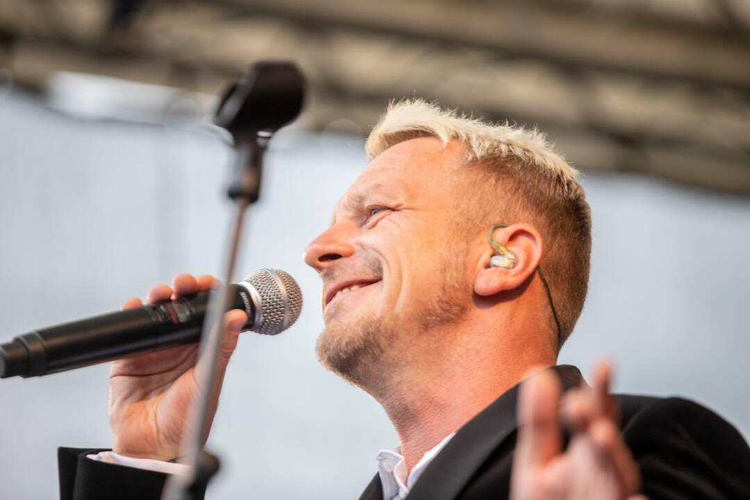 Pažaislio Liepų alėjos vakaras su „Biplan“ ir Karina Krysko