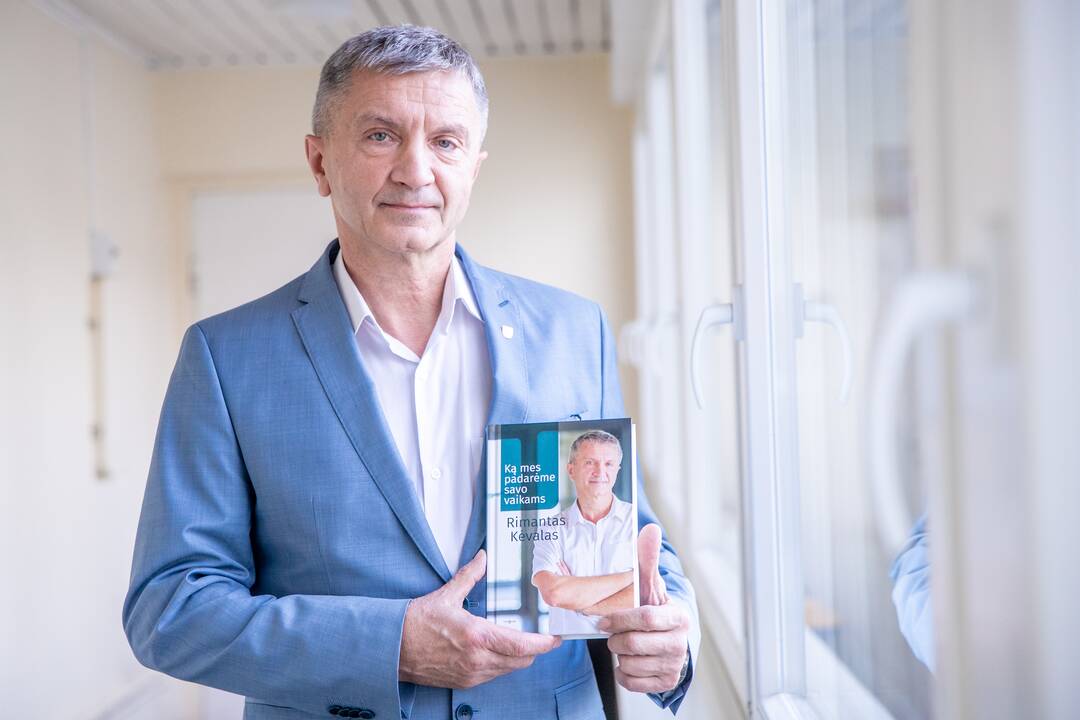 Prof. Rimanto Kėvalo knygos „Ką mes padarėme savo vaikams“ pristatymas