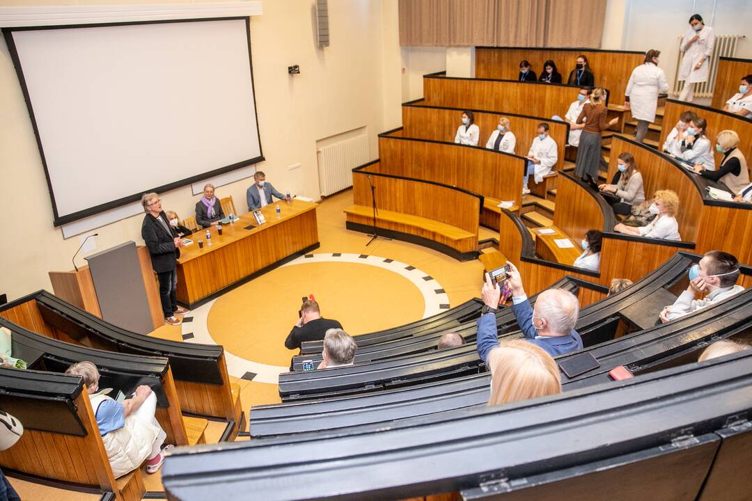 Prof. Rimanto Kėvalo knygos „Ką mes padarėme savo vaikams“ pristatymas