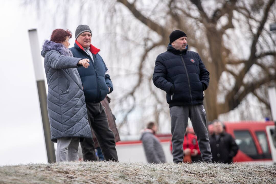 Garliavos parko upelyje aptiktas įšalusio nežinomo vyro kūnas