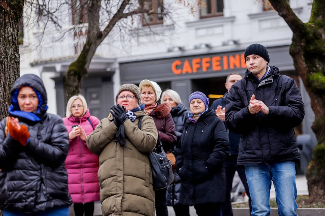 Prie Kauno savivaldybės tėvai protestuoja prieš skiepus vaikams