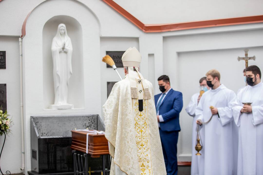Dievo tarnaitės E. Spirgevičiūtės palaikų perlaidojimas