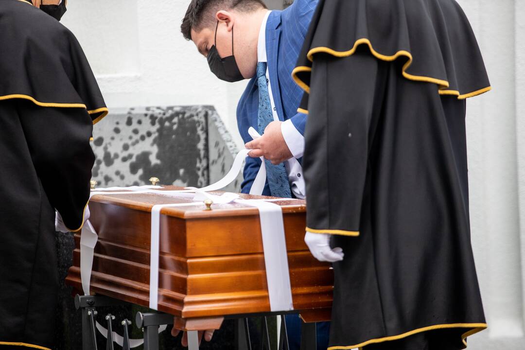 Dievo tarnaitės E. Spirgevičiūtės palaikų perlaidojimas