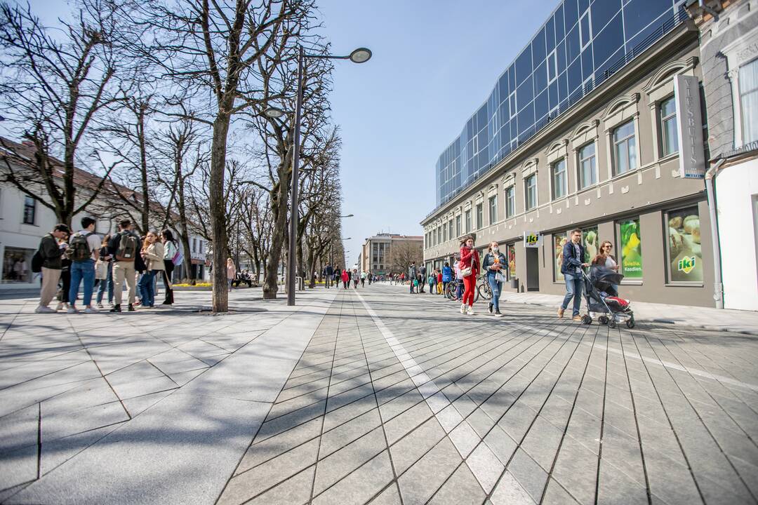 Kauniečiai džiaugėsi pavasarišku sekmadieniu