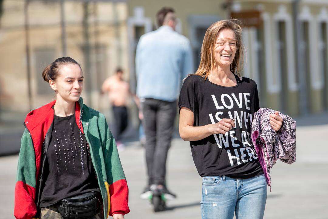 Kauniečiai džiaugėsi pavasarišku sekmadieniu