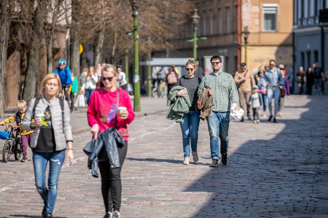 Kauniečiai džiaugėsi pavasarišku sekmadieniu