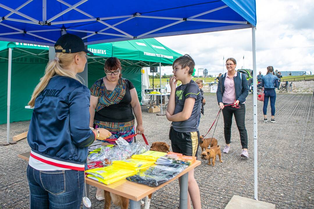 Policijos renginys „Keliaukime saugiai su augintiniais“
