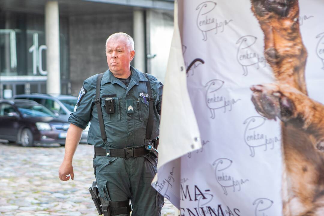 Policijos renginys „Keliaukime saugiai su augintiniais“