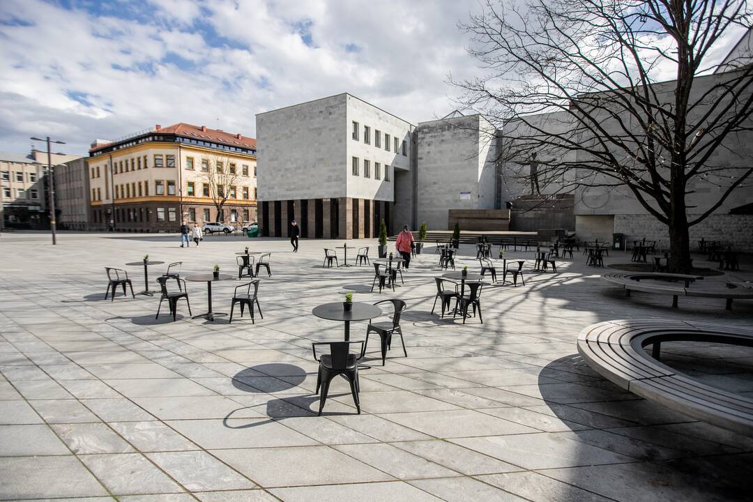 Kauniečių popietė atsivėrusiose lauko kavinėse