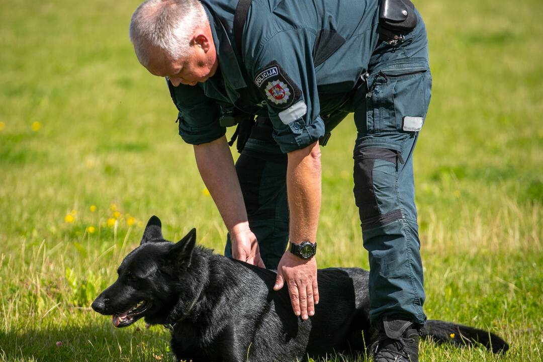 Policijos renginys „Keliaukime saugiai su augintiniais“