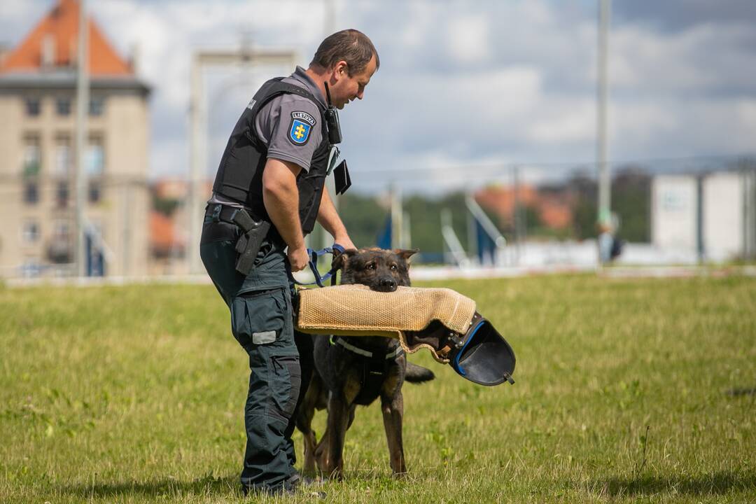 Policijos renginys „Keliaukime saugiai su augintiniais“