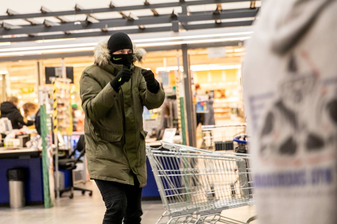 Kauno „Akropolyje“ – improvizuota sporto treniruotė