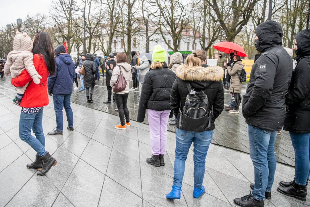 Tėvų protestas prieš vaikų testavimą