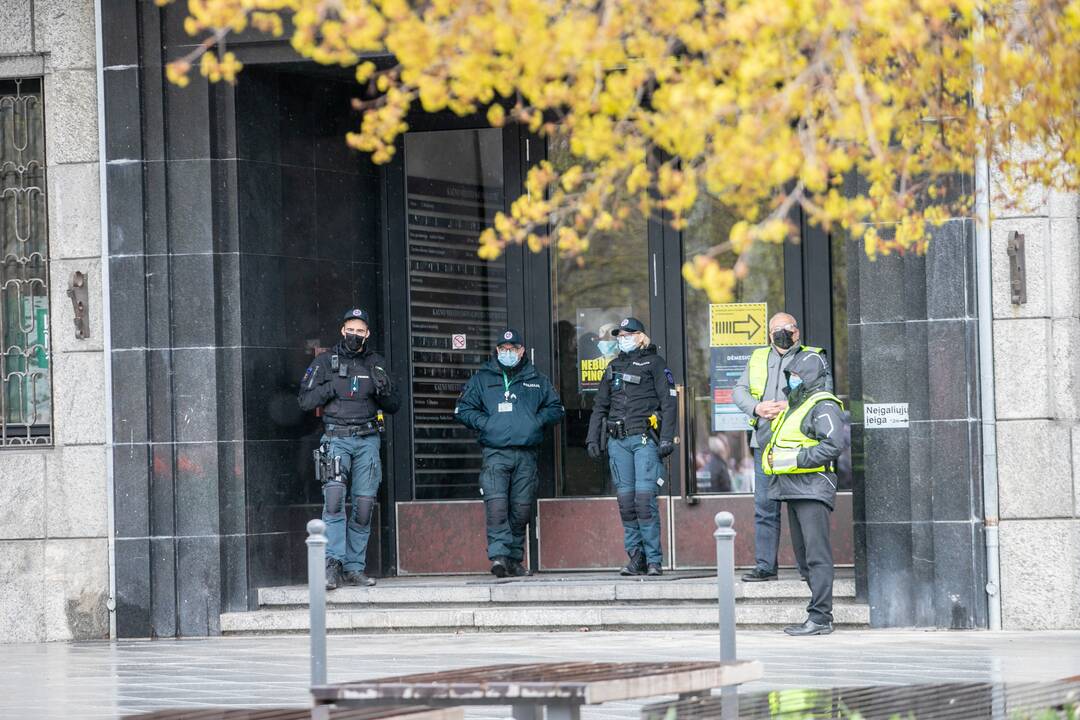 Tėvų protestas prieš vaikų testavimą