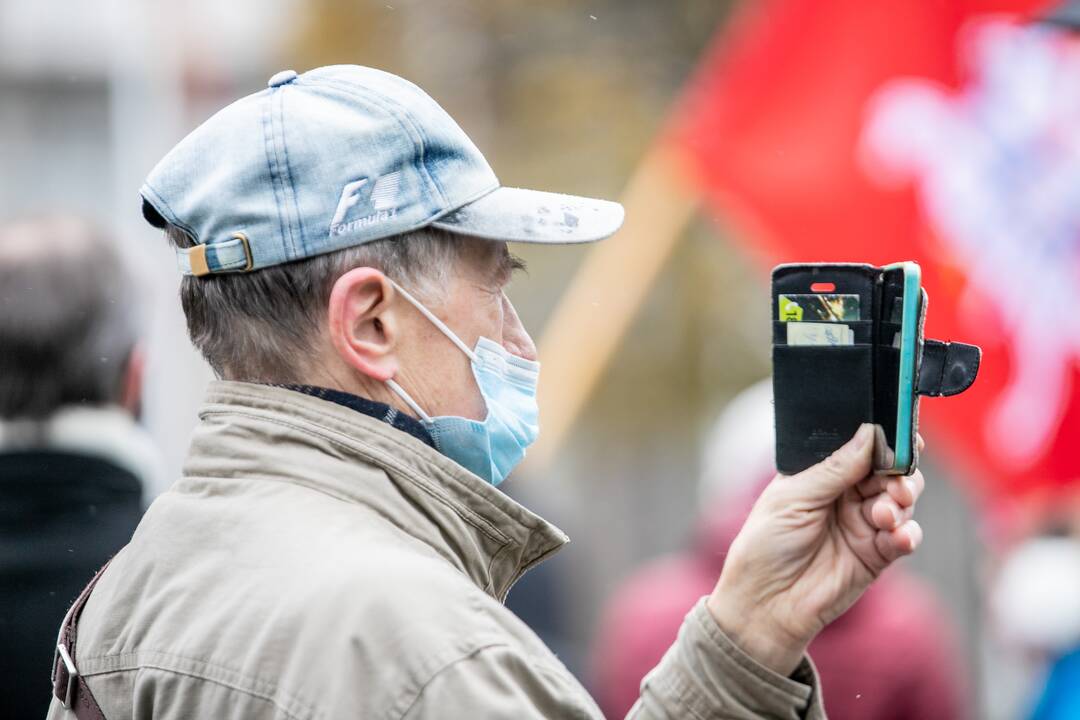 Tėvų protestas prieš vaikų testavimą