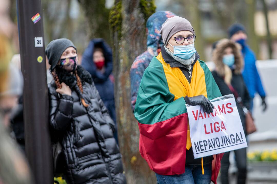 Tėvų protestas prieš vaikų testavimą