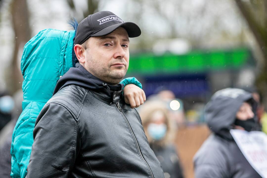 Tėvų protestas prieš vaikų testavimą