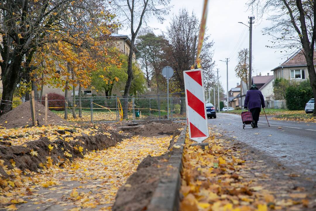 K. Petrausko gatvėje tvarkomas skveras
