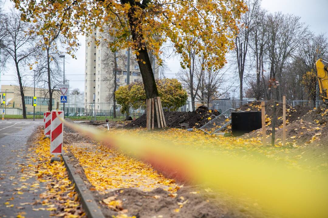 K. Petrausko gatvėje tvarkomas skveras