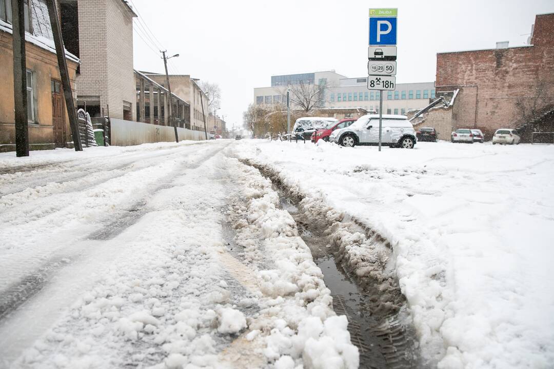 Po gausaus snygio Kaune – sudėtingos eismo sąlygos
