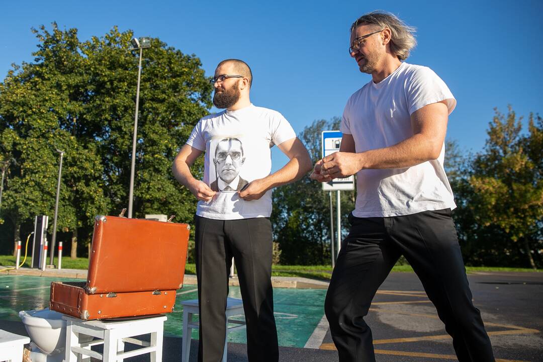Pasiruošimas „Fluxus“ festivaliui ir kopimui į Parodos kalną
