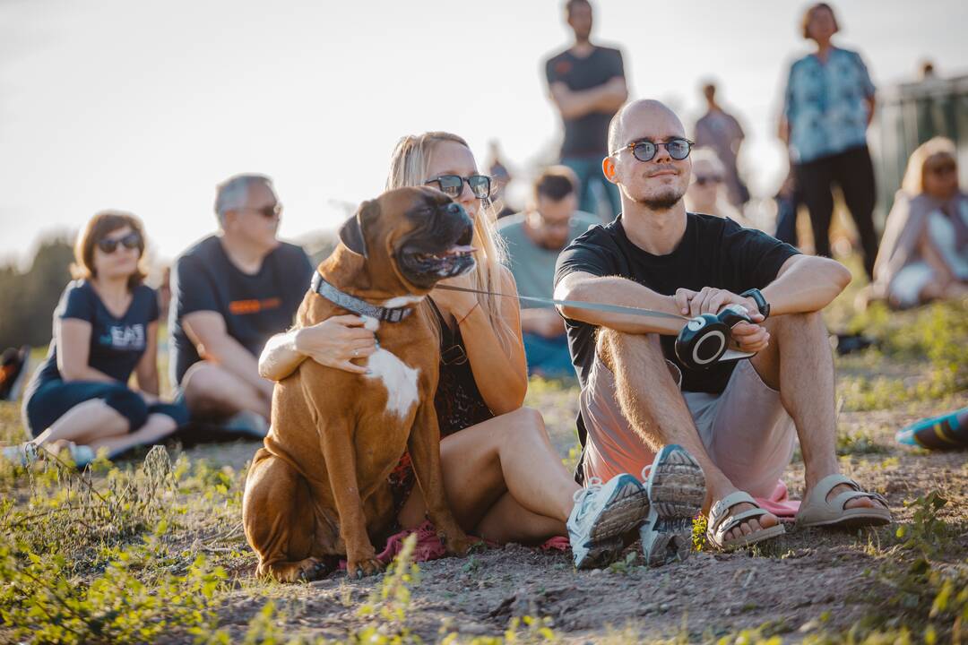 Koncertas Baltijos keliui atminti Nemuno saloje