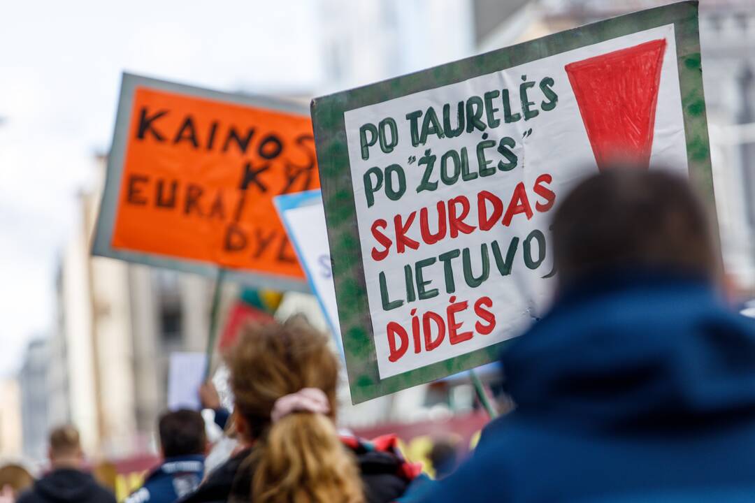 Kaune surengtas mitingas prieš skurdą
