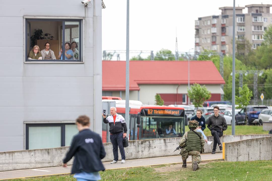 Karių pratybos Pravieniškėse ir Kauno klinikose