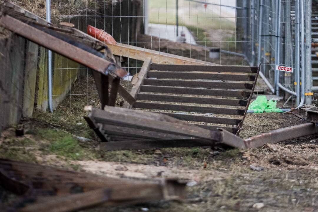 Nukrito vieno iš Kleboniškio tilto turėklai