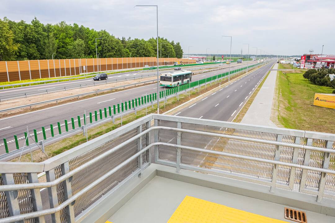 Magistralėje ties Giraite atidarytas viadukas