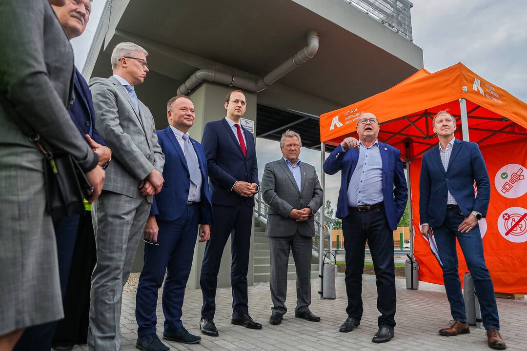 Magistralėje ties Giraite atidarytas viadukas