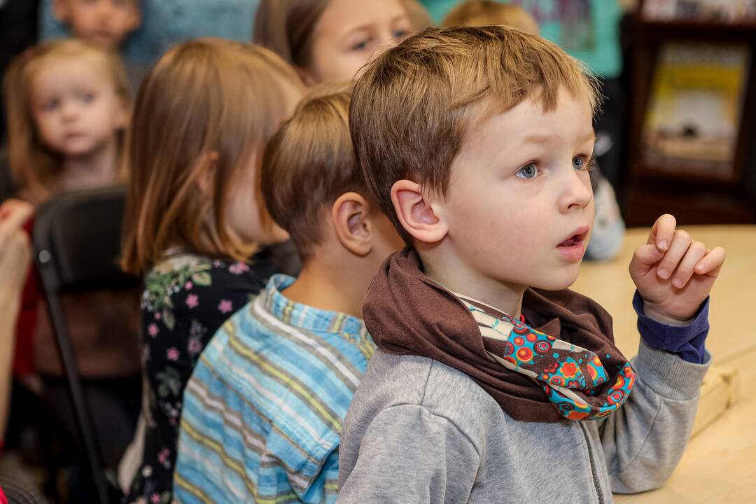 Folkloro dirbtuvės šeimoms „Etnosodas“