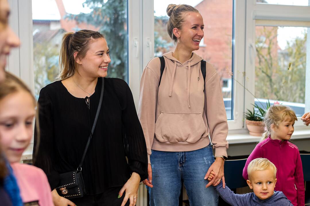 Folkloro dirbtuvės šeimoms „Etnosodas“