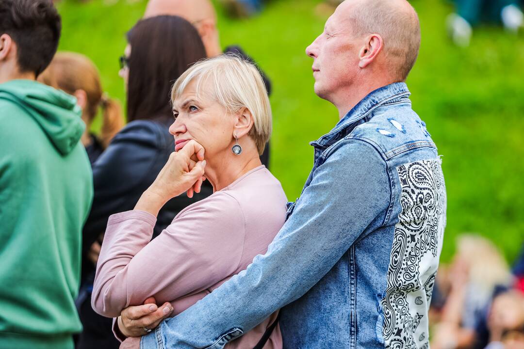 Kauno pilies papėdėje kauniečius subūrė operetė ir „Tautiška giesmė“