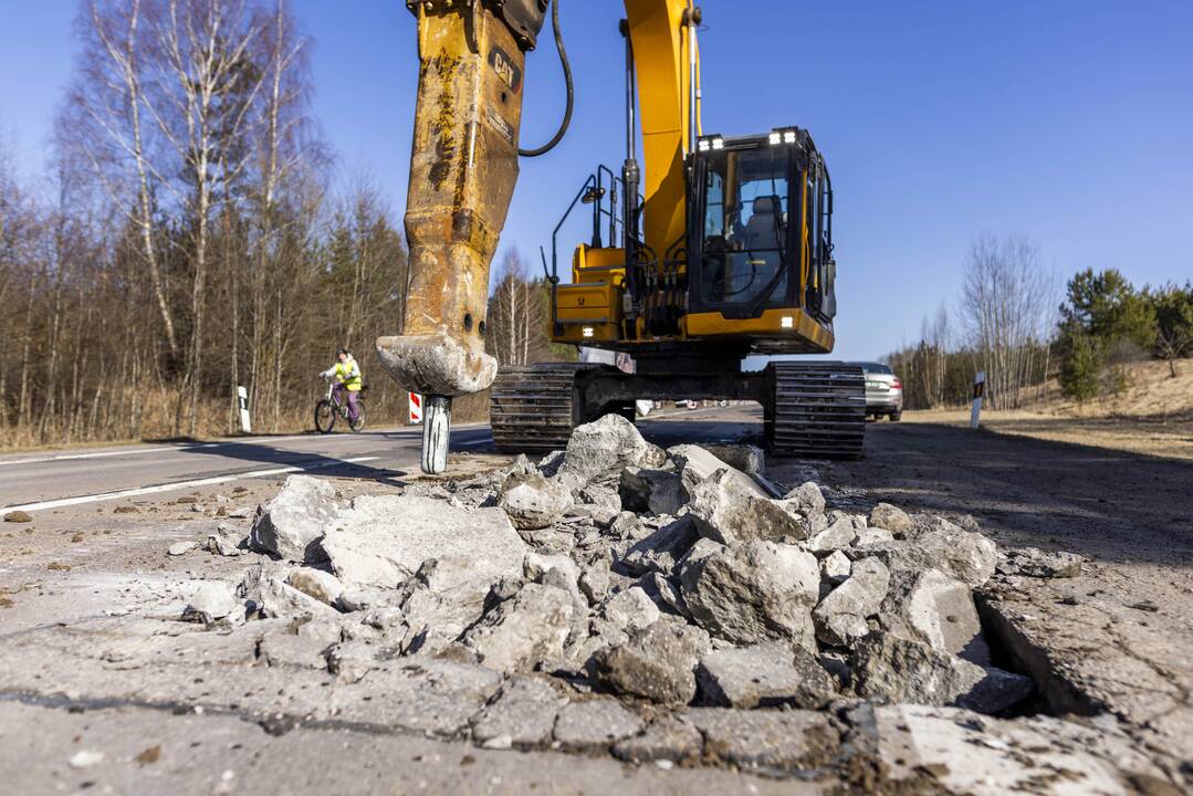 A14 kelio ruožo nuo Molėtų iki Utenos remonto pradžia