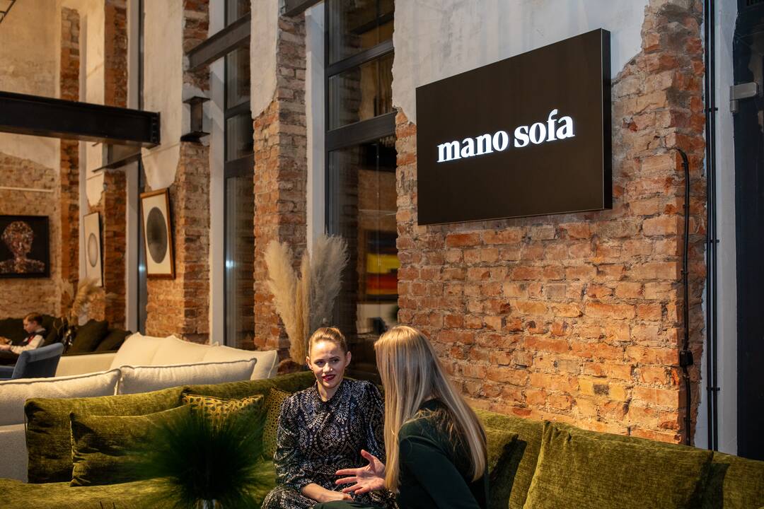 Sausio 11 d. pristatyta ilgai laukta naujų Daliaus Jonaičio darbų kolekcija. 