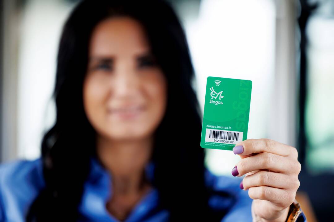 Kauno viešasis transportas per metus nuvažiavo tiek kilometrų, kad būtų galima nuskristi į  Mėnulį ir atgal net 29 kartus. 
