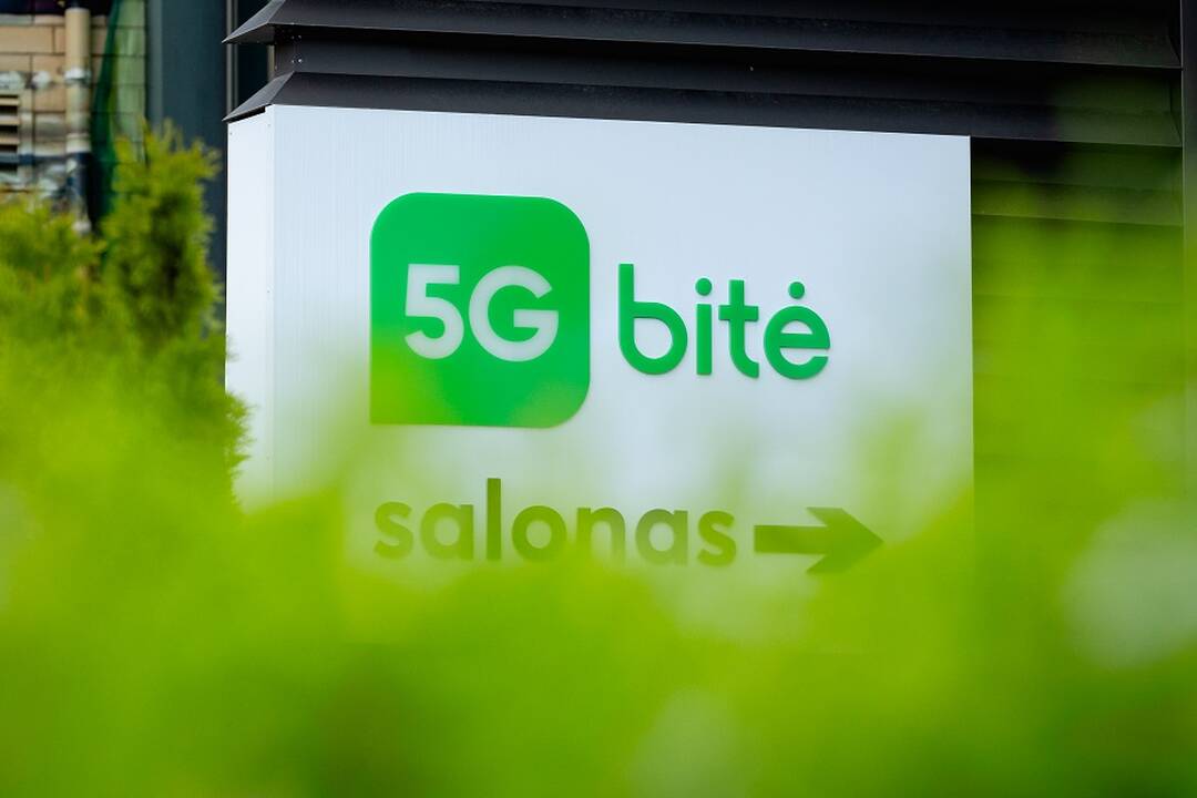 „Bitė“ įspėja klientus: nebeveiks senos SIM kortelės – paaiškino priežastis